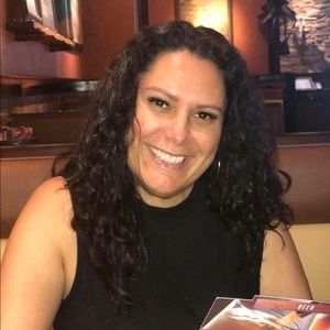 Meet your Posher, Rosalinda